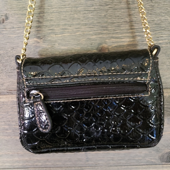 Small Crossbody Purse Texture Metal Hardware - Picture 6 of 6